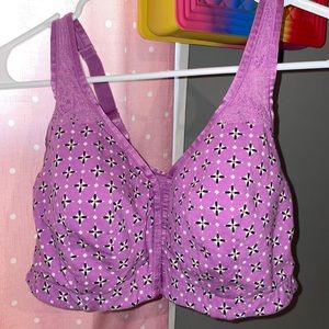 Comfort choice 98% cotton bra, hook closure-this is a Roman’s brand